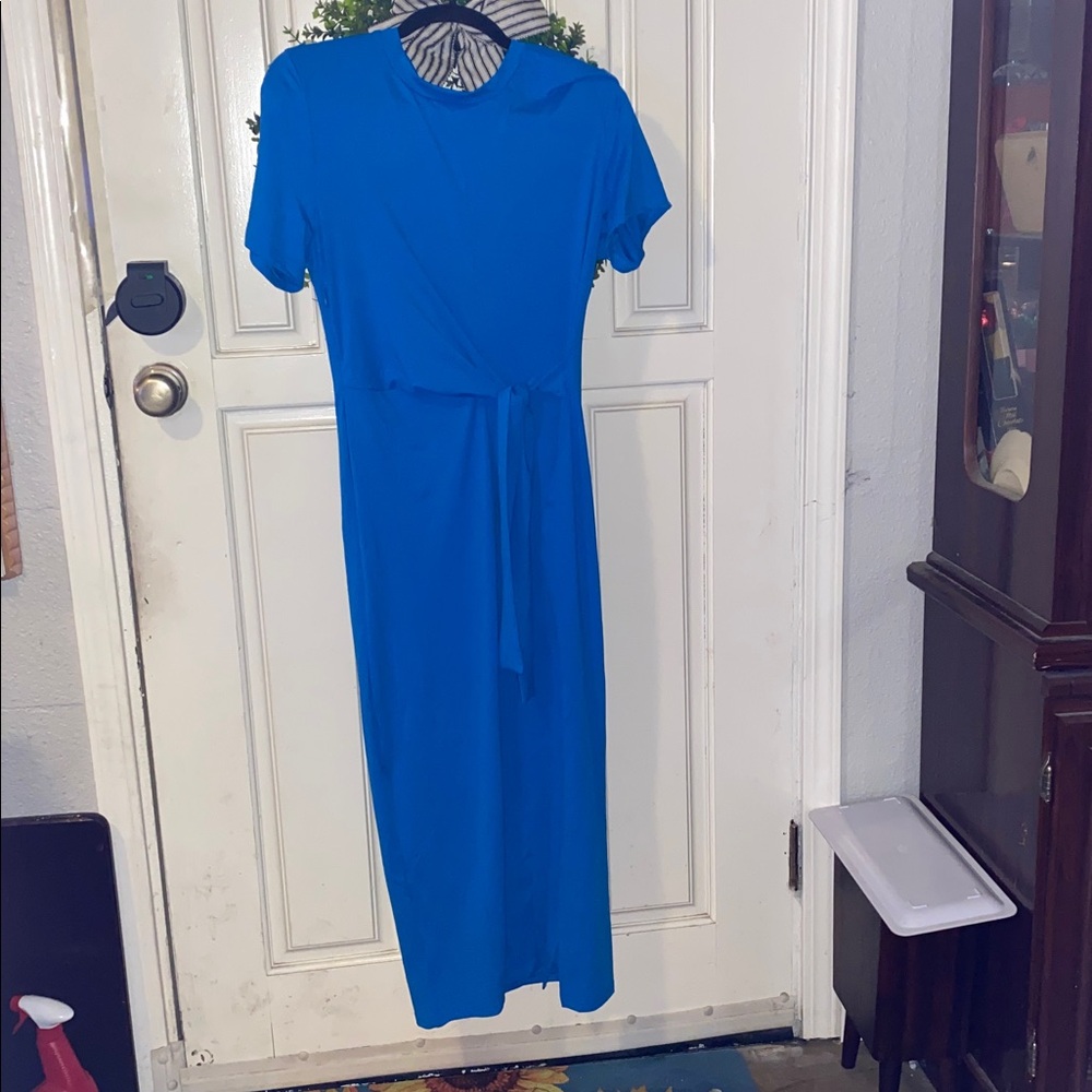 Elegant Blue Midi Dress